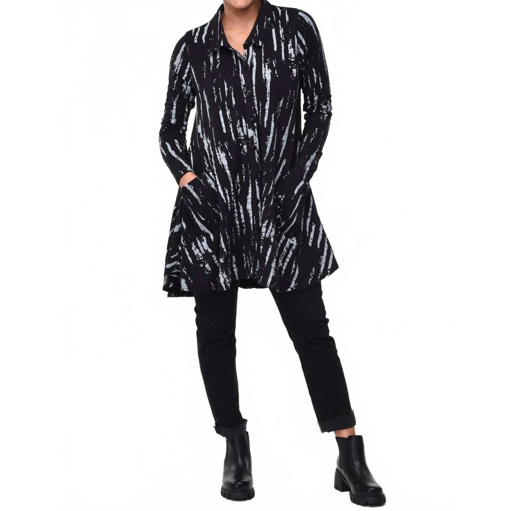 NEW TULIP CLOTHING lauryn button down top in black gray airbrush